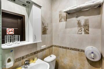 Бюджетный двухместный номер с 1 кроватью (без окна) в Гостинице Венеция